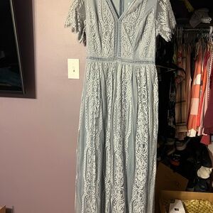 Elegant Lace Maxi Dress in Gray/Blue